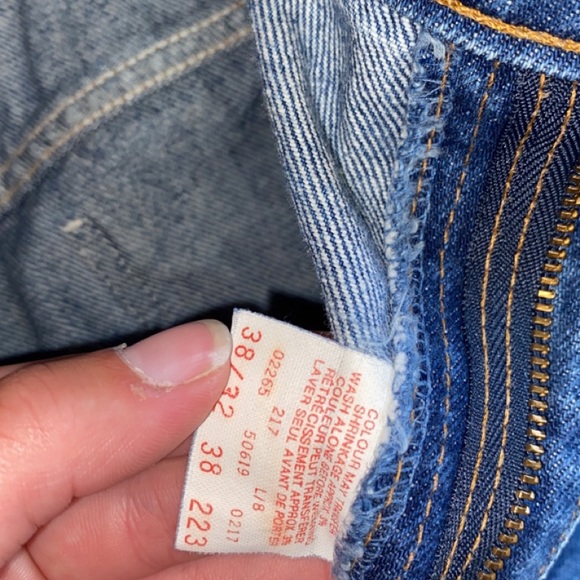 Levi’s 619 Orange Tab Cutoffs - Picture 2 of 3